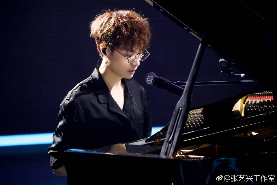 九游娱乐-Ning意外战胜中国队，刷新纪录引爆全场！赢得满堂喝彩的简单介绍