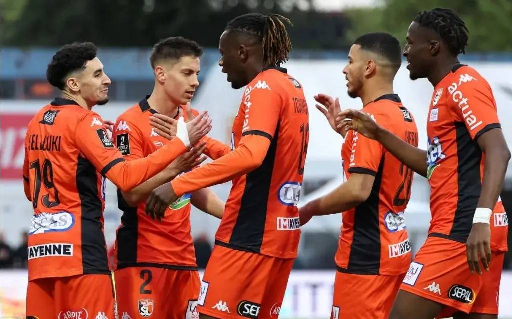 九游游戏大全-新疆广汇今夜复出首秀，志在法国杯名次提升，悬念犹存，更衣室氛围转暖的简单介绍